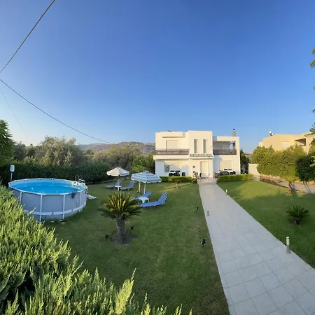 بيت للعطل Epavlis شاراكي